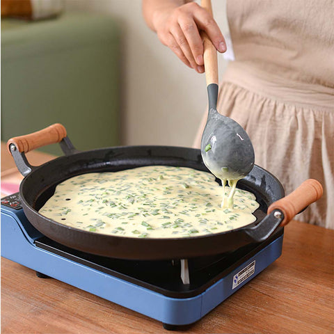 31cm Cast Iron Frying Pan With Wooden Handle