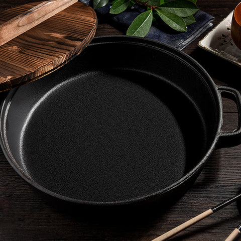 33cm Round Cast Iron Frying Pan with Wooden Lid